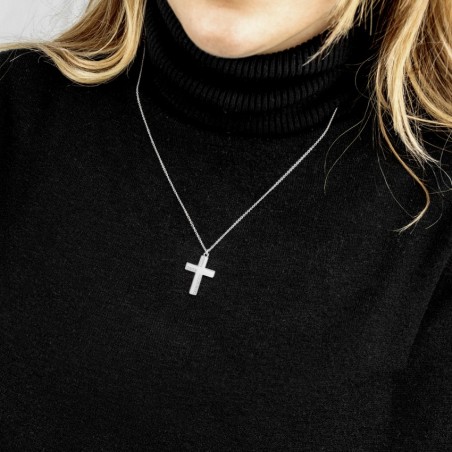 Silver necklace with zircons